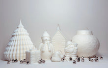 Load image into Gallery viewer, Snowman Candle